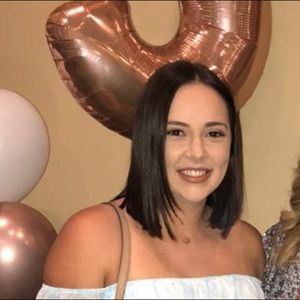 Meet your Posher, Abbey